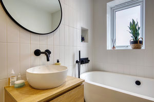 Bathroom- click for photo gallery